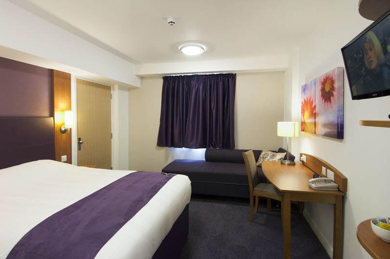 Premier Inn Premier Inn 웰링버러 외부 사진